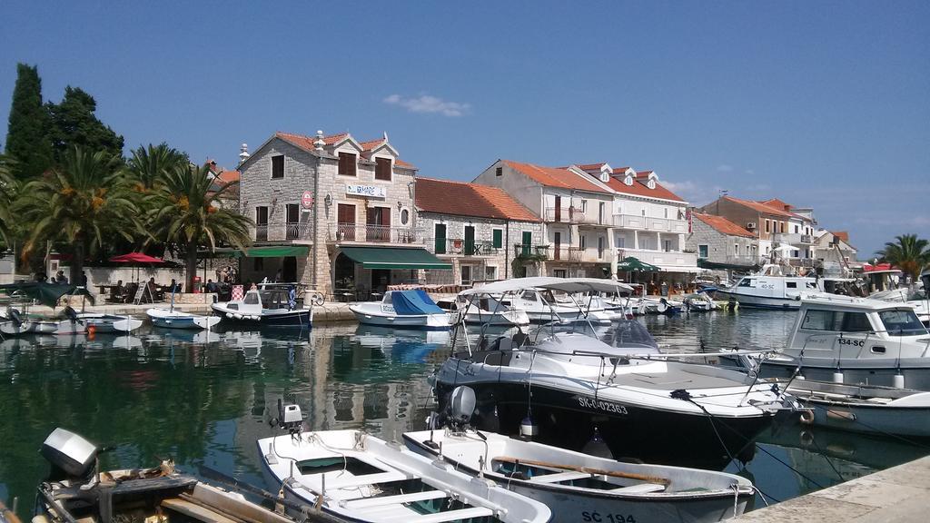 Sućuraj Holiday House Popovic מראה חיצוני תמונה
