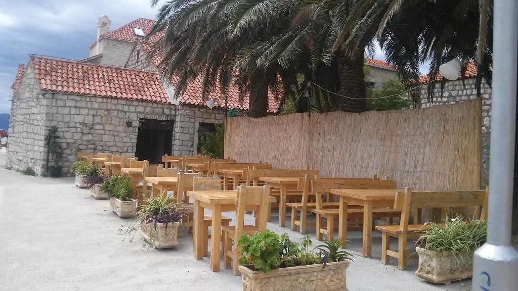 Sućuraj Holiday House Popovic מראה חיצוני תמונה