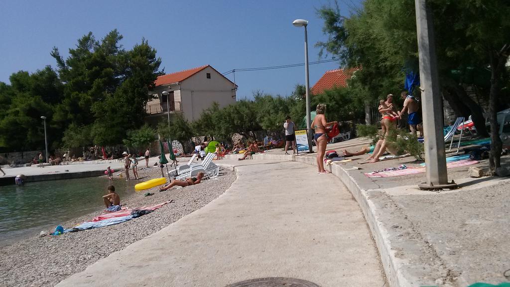 Sućuraj Holiday House Popovic מראה חיצוני תמונה