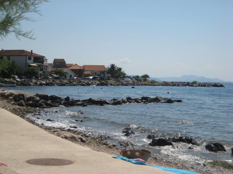 Sućuraj Holiday House Popovic מראה חיצוני תמונה