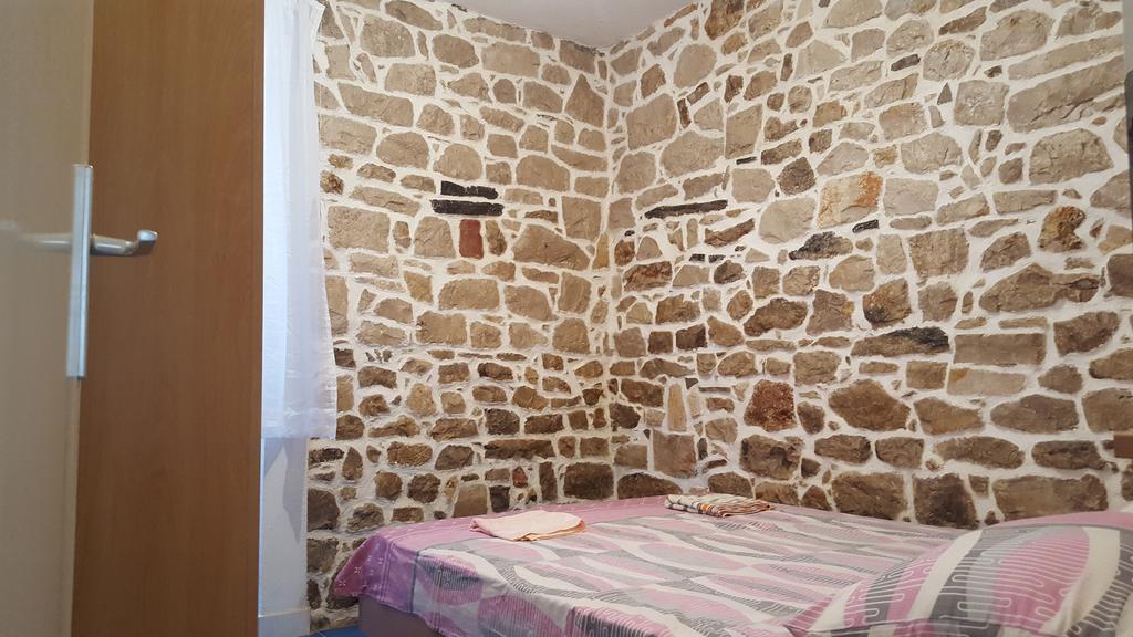 Sućuraj Holiday House Popovic מראה חיצוני תמונה